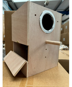 Large Parakeet / Parrot Nesting Box