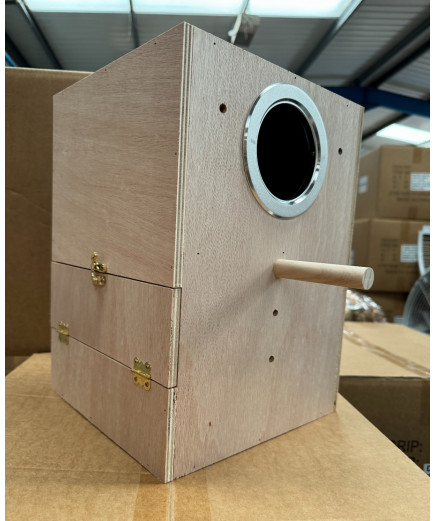 Large Parakeet / Parrot Nesting Box