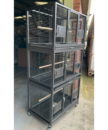 Parrot Supplies Triple Breeding / Display Parrot Cage - Antique 